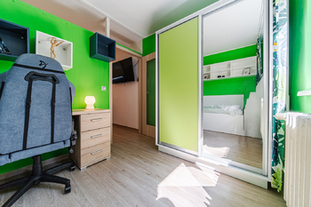 Prodej bytu 5+kk, 78 m², se zaskleným balkónem, v klidné lokalitě, ulice Uzbecká, Brno‑Bohunice - Prodej bytu 5+kk v družstevním vlastnictví 78 m², Brno