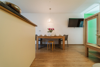 Prodej bytu 5+kk, 78 m², se zaskleným balkónem, v klidné lokalitě, ulice Uzbecká, Brno‑Bohunice - Prodej bytu 5+kk v družstevním vlastnictví 78 m², Brno