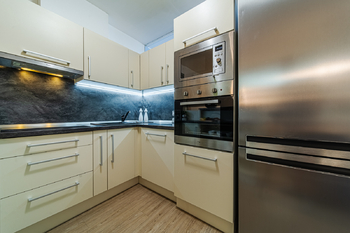 Prodej bytu 5+kk, 78 m², se zaskleným balkónem, v klidné lokalitě, ulice Uzbecká, Brno‑Bohunice - Prodej bytu 5+kk v družstevním vlastnictví 78 m², Brno