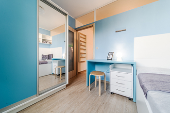 Prodej bytu 5+kk, 78 m², se zaskleným balkónem, v klidné lokalitě, ulice Uzbecká, Brno‑Bohunice - Prodej bytu 5+kk v družstevním vlastnictví 78 m², Brno