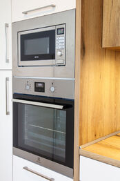  +420 739 604 767 I www.vaclavadamcik.cz I vaclav.adamcik@re-max.cz - Pronájem bytu 1+kk v osobním vlastnictví 42 m², Frýdek-Místek