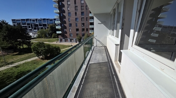 Lodžie - Pronájem bytu 2+kk v osobním vlastnictví 40 m², Praha 8 - Karlín