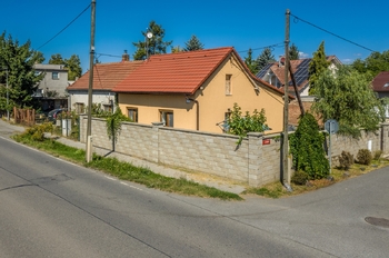 Prodej domu 79 m², Bašť