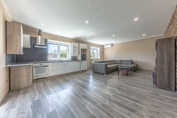 Prodej domu 79 m², Bašť