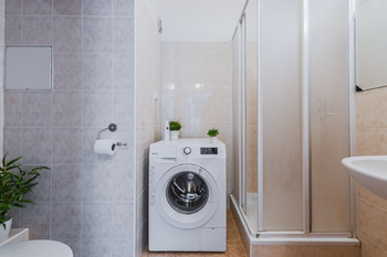Pronájem bytu 2+kk v osobním vlastnictví 39 m², Praha 8 - Troja