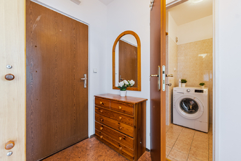Pronájem bytu 2+kk v osobním vlastnictví 39 m², Praha 8 - Troja