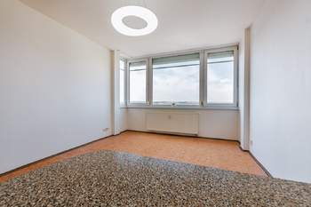 Pronájem bytu 2+kk v osobním vlastnictví 39 m², Praha 8 - Troja