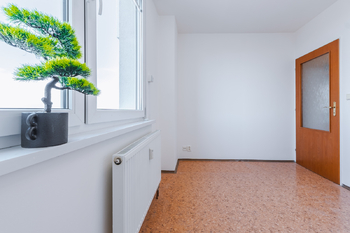 Pronájem bytu 2+kk v osobním vlastnictví 39 m², Praha 8 - Troja