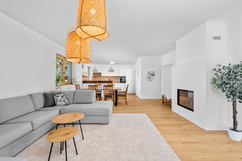 obývací pokoj s kuchyní - Prodej domu 138 m², Libníč