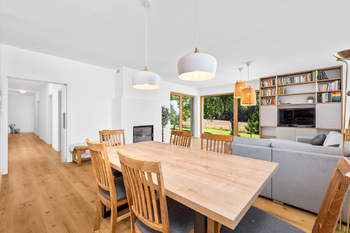 obývací pokoj s kuchyní - Prodej domu 138 m², Libníč