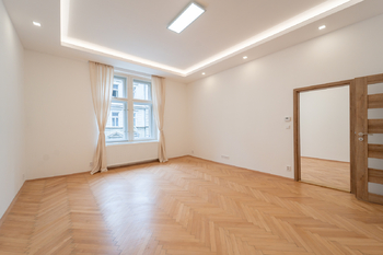 Prodej bytu 3+kk v osobním vlastnictví 72 m², Praha 3 - Vinohrady