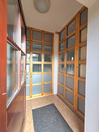 Pronájem obchodních prostor 83 m², Zeleneč