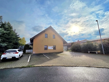 Pronájem obchodních prostor 83 m², Zeleneč