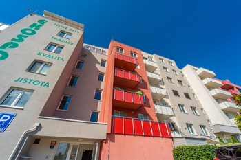 Prodej bytu 1+kk v osobním vlastnictví 39 m², Praha 9 - Kyje