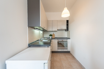 Prodej bytu 1+kk v osobním vlastnictví 39 m², Praha 9 - Kyje