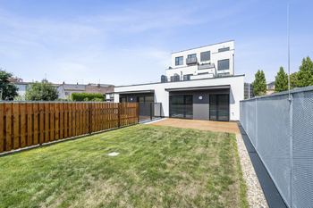 Prodej bytu 2+kk v osobním vlastnictví 188 m², Hradec Králové