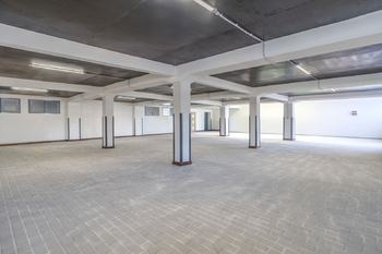 Prodej kancelářských prostor 1600 m², Sulejovice