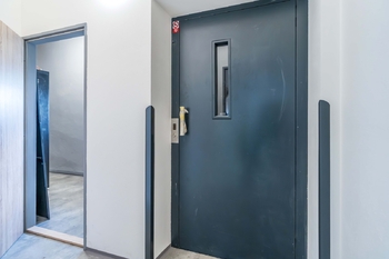 Prodej kancelářských prostor 1600 m², Sulejovice