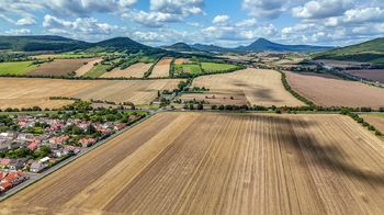 Prodej kancelářských prostor 1600 m², Sulejovice