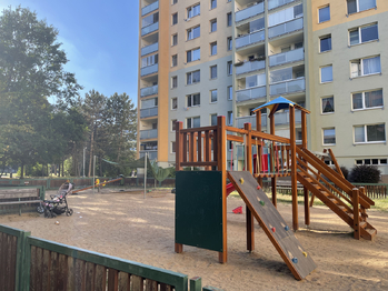 Prodej bytu 3+1 v osobním vlastnictví 77 m², Praha 4 - Háje