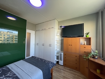 Prodej bytu 3+1 v osobním vlastnictví 77 m², Praha 4 - Háje