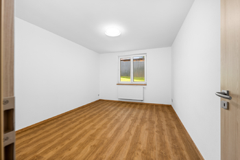 1. pokoj - Prodej domu 191 m², Veselíčko