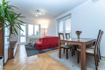 Pronájem bytu 2+1 v osobním vlastnictví 51 m², Praha 9 - Hloubětín