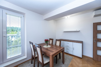 Pronájem bytu 2+1 v osobním vlastnictví 51 m², Praha 9 - Hloubětín