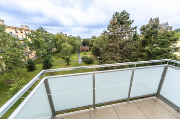Pronájem bytu 2+1 v osobním vlastnictví 51 m², Praha 9 - Hloubětín