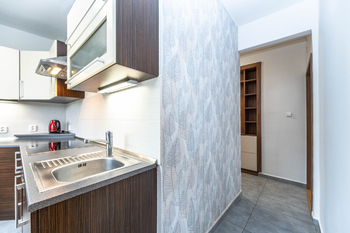Pronájem bytu 2+1 v osobním vlastnictví 51 m², Praha 9 - Hloubětín