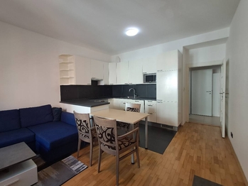 Pronájem bytu 2+kk v osobním vlastnictví 55 m², Praha 10 - Strašnice