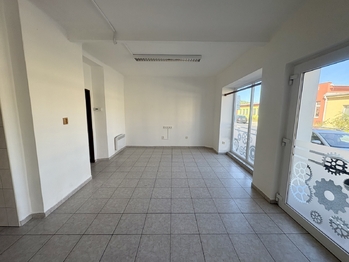 Pronájem obchodních prostor 74 m², Vimperk