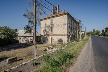 Prodej nájemního domu 1065 m², Postoloprty