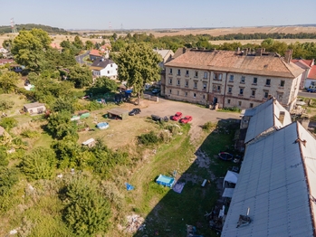 Prodej nájemního domu 1065 m², Postoloprty