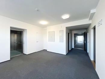 Prodej bytu 1+kk v osobním vlastnictví 24 m², Praha 5 - Jinonice