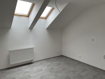 Obývací pokoj - Pronájem bytu 2+kk v osobním vlastnictví 54 m², Benátky nad Jizerou