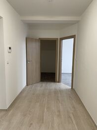 Chodba - Pronájem bytu 2+kk v osobním vlastnictví 54 m², Benátky nad Jizerou