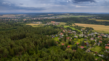 Prodej pozemku 2065 m², Mníšek pod Brdy