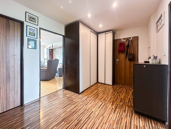 Prodej bytu 3+1 v osobním vlastnictví 70 m², Jince