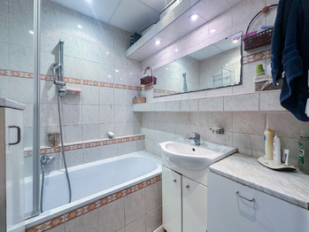 Prodej bytu 3+1 v osobním vlastnictví 70 m², Jince