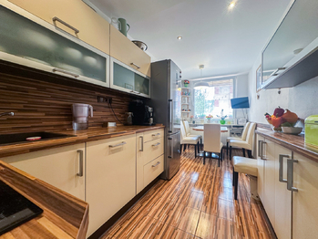 Prodej bytu 3+1 v osobním vlastnictví 70 m², Jince