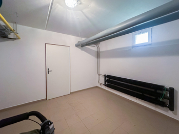 Prodej bytu 3+1 v osobním vlastnictví 70 m², Jince