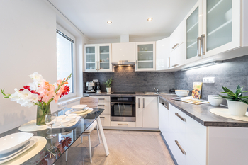Prodej bytu 3+1 v osobním vlastnictví 75 m², Praha 9 - Kbely