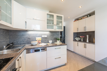Prodej bytu 3+1 v osobním vlastnictví 72 m², Praha 9 - Horní Počernice