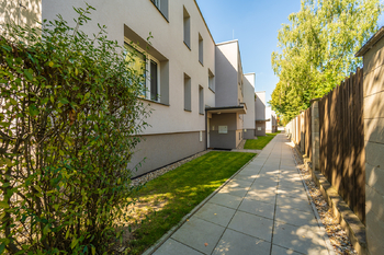 Prodej bytu 3+1 v osobním vlastnictví 72 m², Praha 9 - Horní Počernice