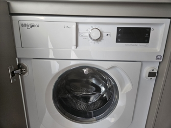 Pronájem bytu 1+kk v osobním vlastnictví 28 m², Praha 8 - Kobylisy