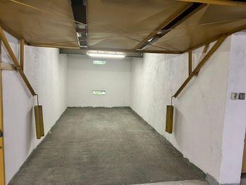 Pronájem garáže 17 m², Praha 8 - Kobylisy