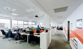Pronájem kancelářských prostor 321 m², Praha 4 - Nusle