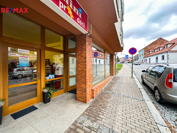Prodej obchodních prostor 68 m², Příbram