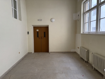 výtah - Pronájem kancelářských prostor 206 m², Jihlava